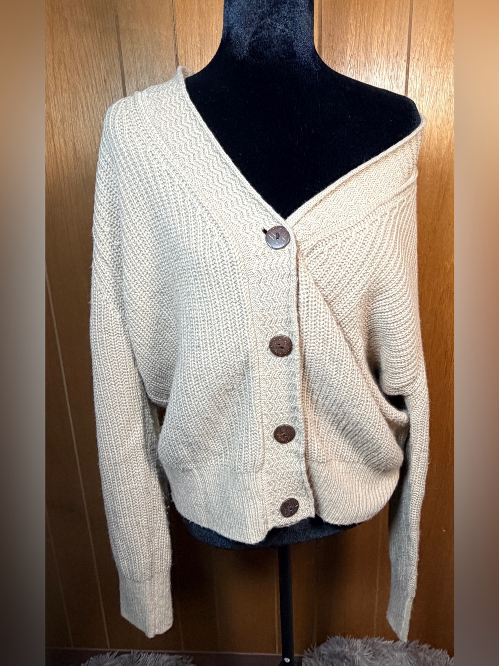 Oversized Tan Ribbed Knit V-Neck Button-Up Cardigan Sweater - Size XL